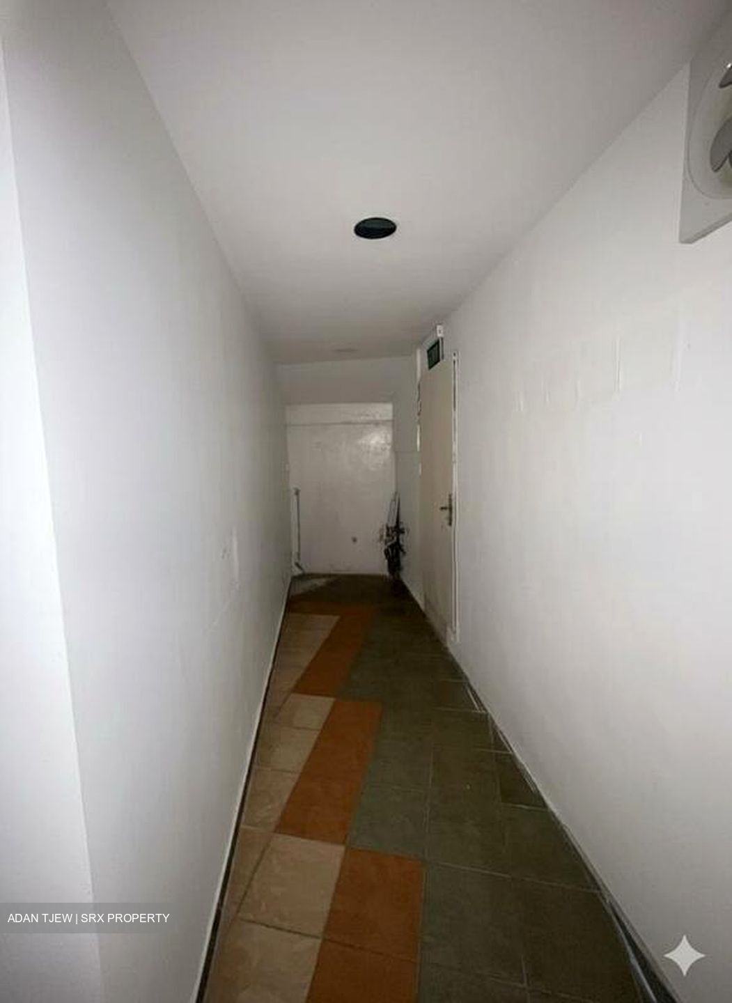 Sembawang Hills Estate (D20), Shop House #565736461